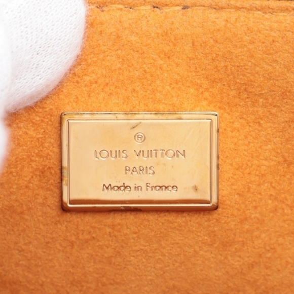 Authentic Louis Vuitton Vernis × Monogram Hot Spring - Picture 4 of 11
